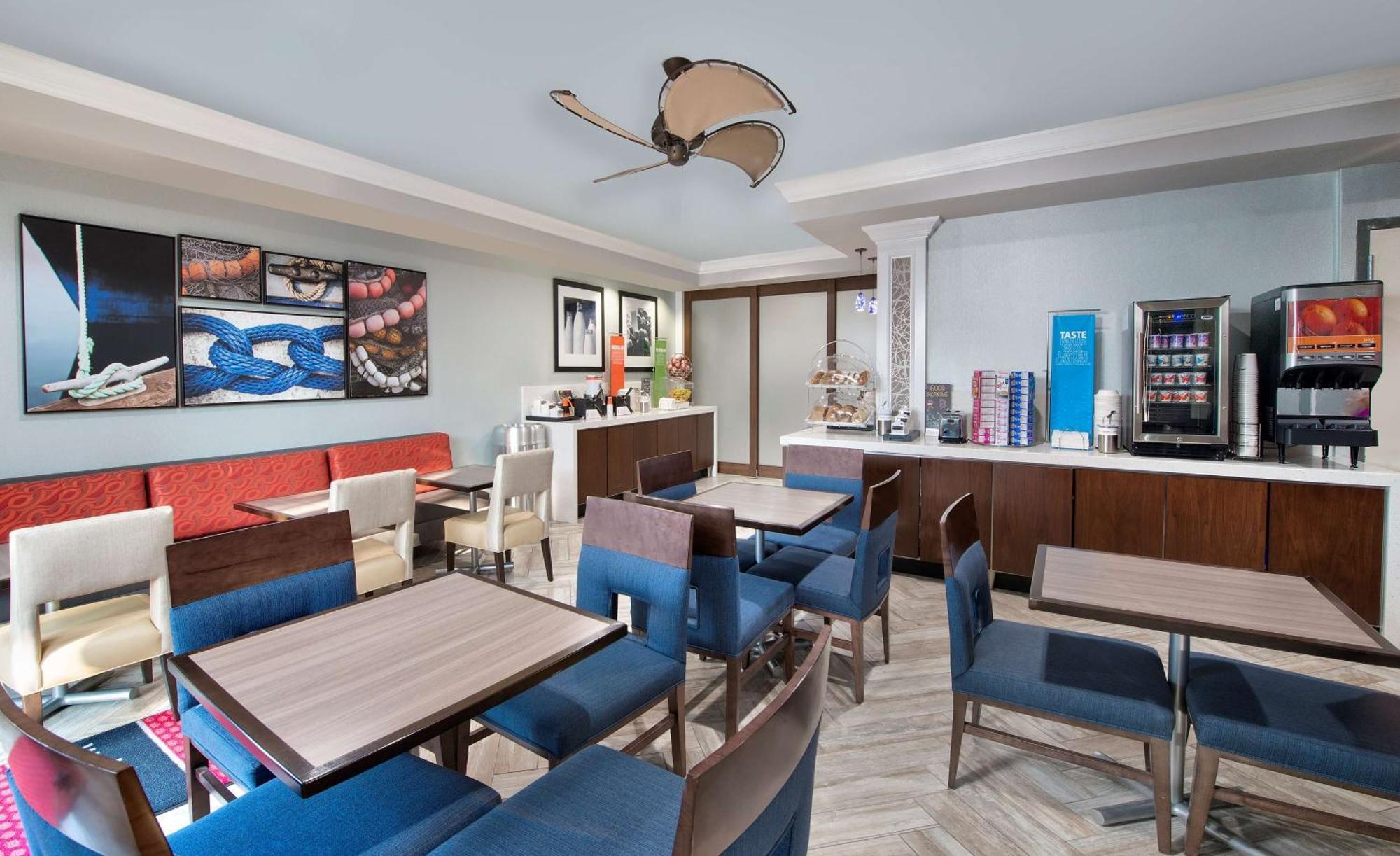 Hampton Naples - I-75 Hotel