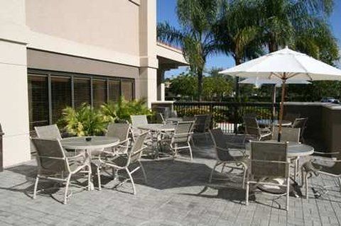 Hampton Naples - I-75